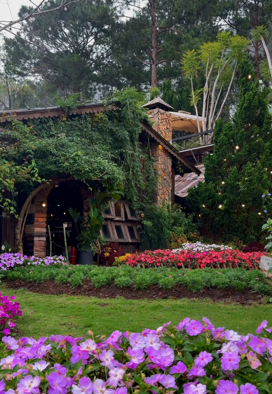 Một góc quen thuộc và bình yên…!!! #Tiemcaphe #Quancaphe #TiemcapheTayHo #TayHo #TayHoDaLat 