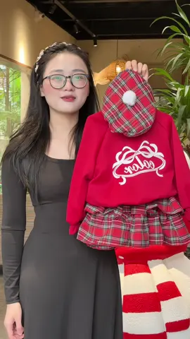 Set 3 chi tiết cho bé gái #thoitrangtreem #setxinhchobe #huyenme3con 