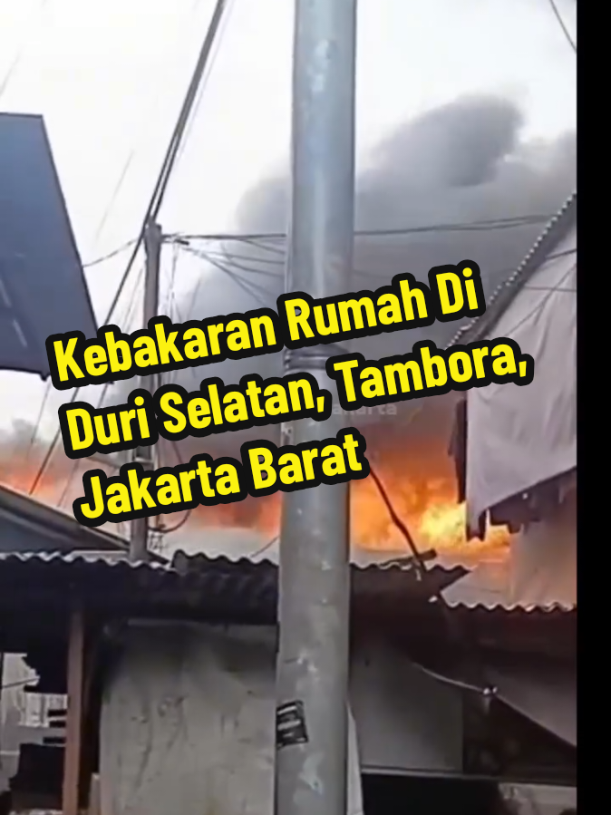 Selasa sore, 11 November 2025, dilaporkan terjadi kebakaran rumah tinggal di Gang Gerindo V, Rt.10 / Rw 05, Jalan Kampung Duri Dalam, Duri Selatan, Tambora, Jakarta Barat. Mohon berhati-hati. #duriselatan #tambora #jakartabarat  ----- Ikuti akun kami untuk update informasi terkini Jakarta dan sekitarnya ----- 📹 : Damkar Jakarta