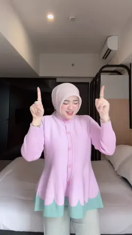 fit check tudeyy!!˚.🎀༘⋆💗ྀི #cardigan #cardiganwanita #ootdhijabsimple #ootdhijabstyle #ootdfashion 