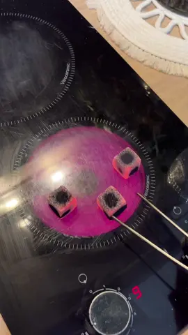 ÉPISODE 3: Thé au charbon 