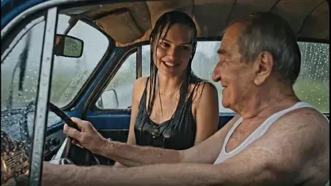 Не знаешь где встретишь своё счастье.