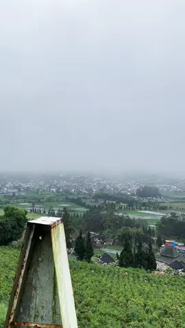 tag en koncomu sing mageran, wes wayae nyerang howo adem bolooo. #dieng #cuacadieng #diengwonosobo #zxycba #vibes 