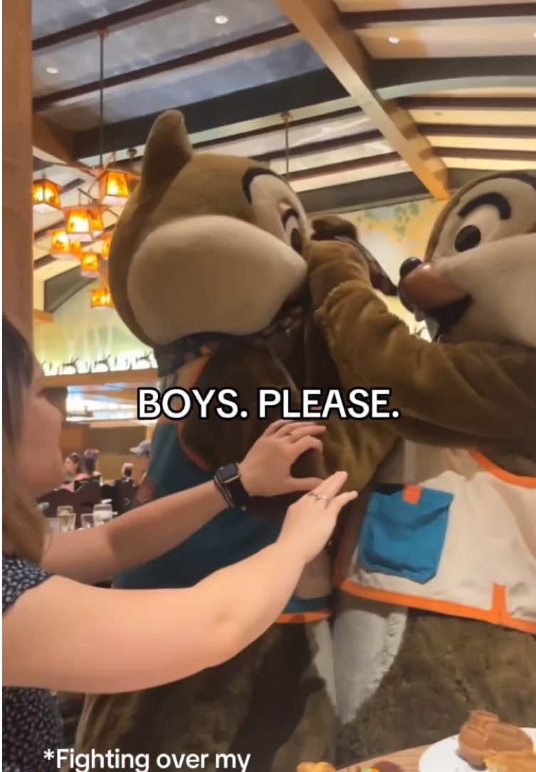 Disneyland funny moments.#funny #funnyvideos #disney #disneyland #happy 