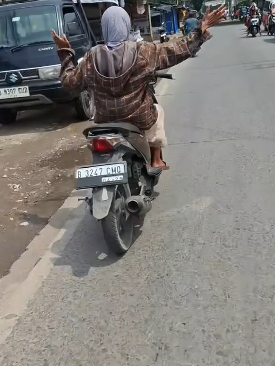 gg buk #videolucu #kocak #receh #lucu #humor SC : @telekuda213