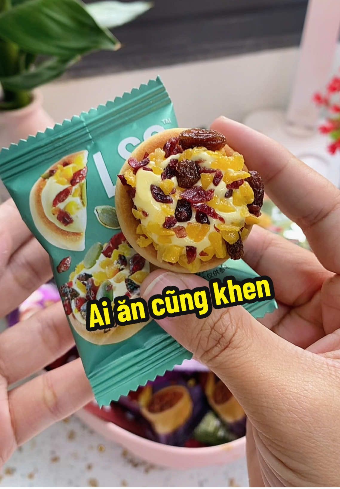 Ai ăn cũng khen! Có thể lựa vị mình thích thoải mái! Còn chưa ăn bao giờ thì mix 8 vị giống tui luôn đi 🥰🥰🥰#menynareview #banhngon #banhnoidiatrung #anvat #anvatnoidiatrung 