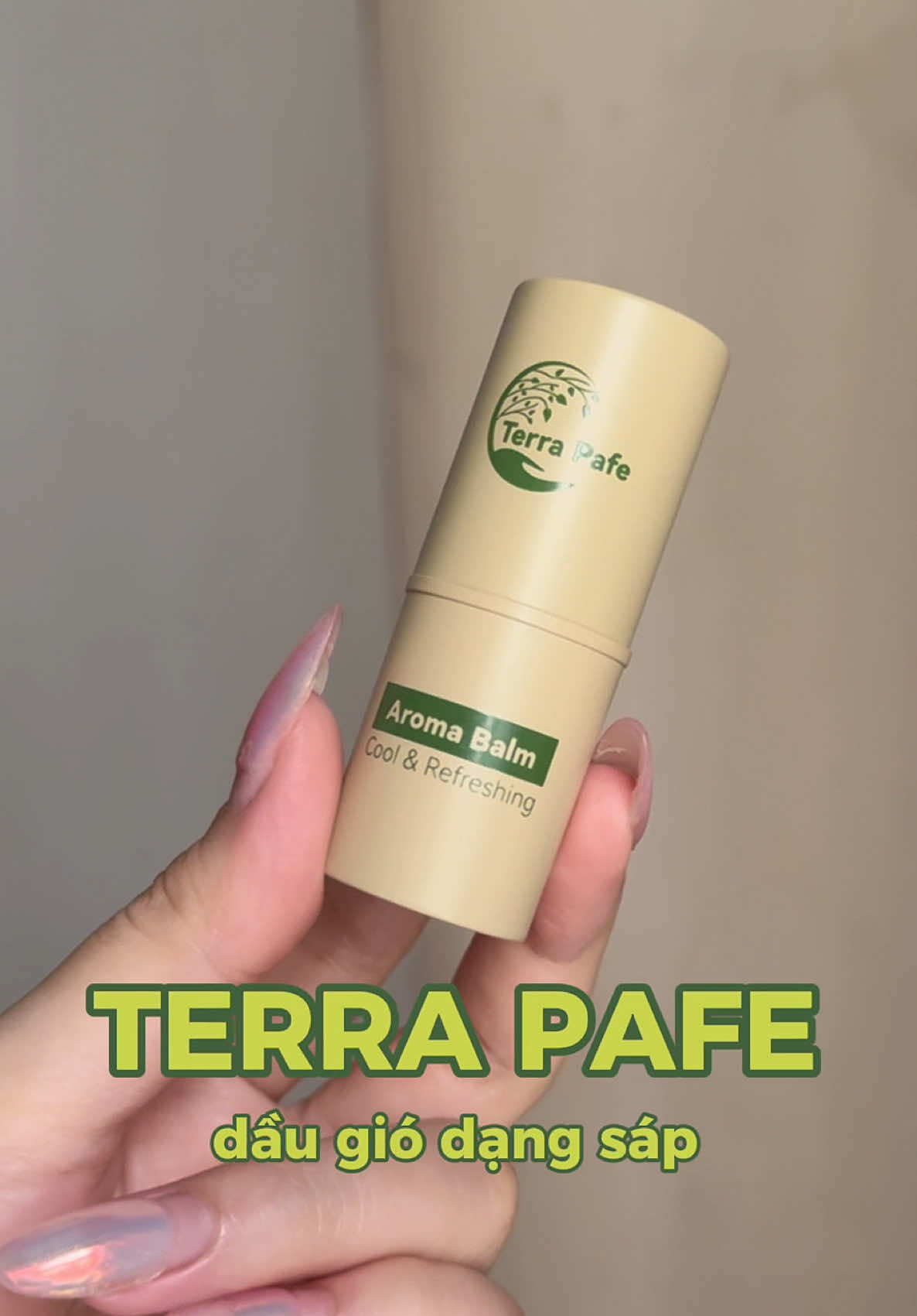Dầu gió dạng sáp nhỏ gọn, siêu tiện lợi mà thơm lắm luôn íii 🤩🫶🏻#dauthomterrapafe #daugioterrapafe #terrapafe 