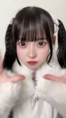 白ファーコートかわちい？❄️🤍 もふもふであったかくて可愛かったぁ〜♡ @ミシェルマカロン #ミシェルマカロン 