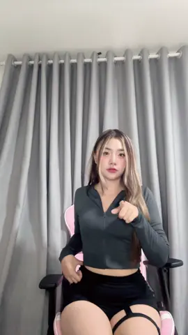 ဝလာတယ်ပြောလို့ကိုထွေးခင် gym သွားပြီး ဝိတ်ချလိုက်ရတော့မလား🥹