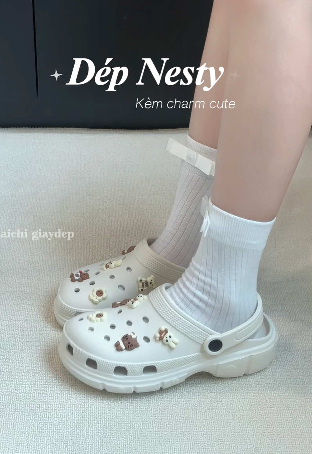 Dép sục nhà Nesty kèm charm #maichigiaydep #sale1111 #depsuc #nesty #depsuccrocs 