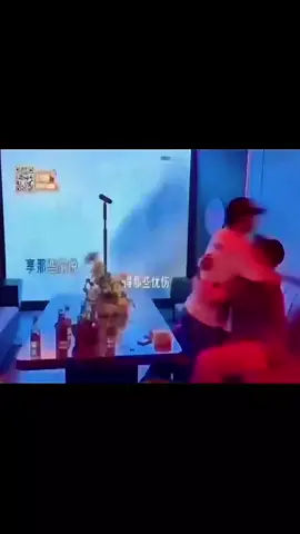 sao ngắn thế thêm nữa điiii, còn gì nữa không để t ngất 1 thể chứ cứ rải từng tí 1 này tim t lên xuống bất thường lắm h bảo là AI t cũng nguyện bị dắt #tianxuningziyu #lôibằng99 #tianxuning #ziyu #điềnhủninh_tửdu 