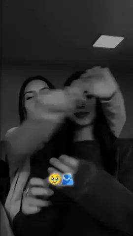 #مابتخلا_وحيات_الله_عنك_ياحبي❤😍 #بيست_فريند_للأبد👭💕 #رفيقتي #CapCut #صديقتي 