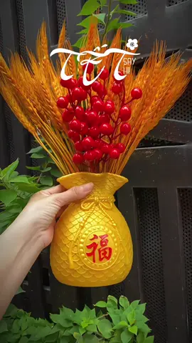 💛 Cây lúa vàng tượng trưng cho mùa màng bội thu, của cải dồi dào, đem đến vượng khí và may mắn cho gia chủ #trangtritet #caylua #decortet #tet2026 