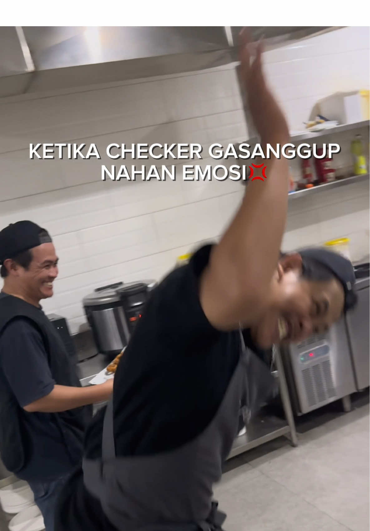 Bahasa cinta nya kitchen emang beda😭