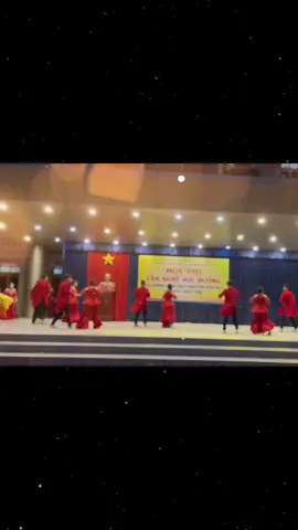 Quá tuyệt vời 🥰🥰 #thptkm2 #mua20thang11 #ngaynhagiaovietnam #xuhuong #11G 