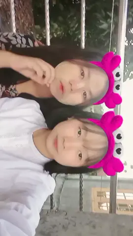 ပျင်းလို့ လျှောက်ဆော့😜