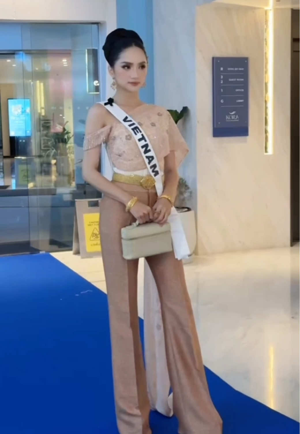 Sawadee ka 🙏🏻🇹🇭 Look 2 - Day 10 | MISS UNIVERSE 2025 🇻🇳  #Huonggiang #the74thmissuniverse #missuniverse #missuniversevietnam 