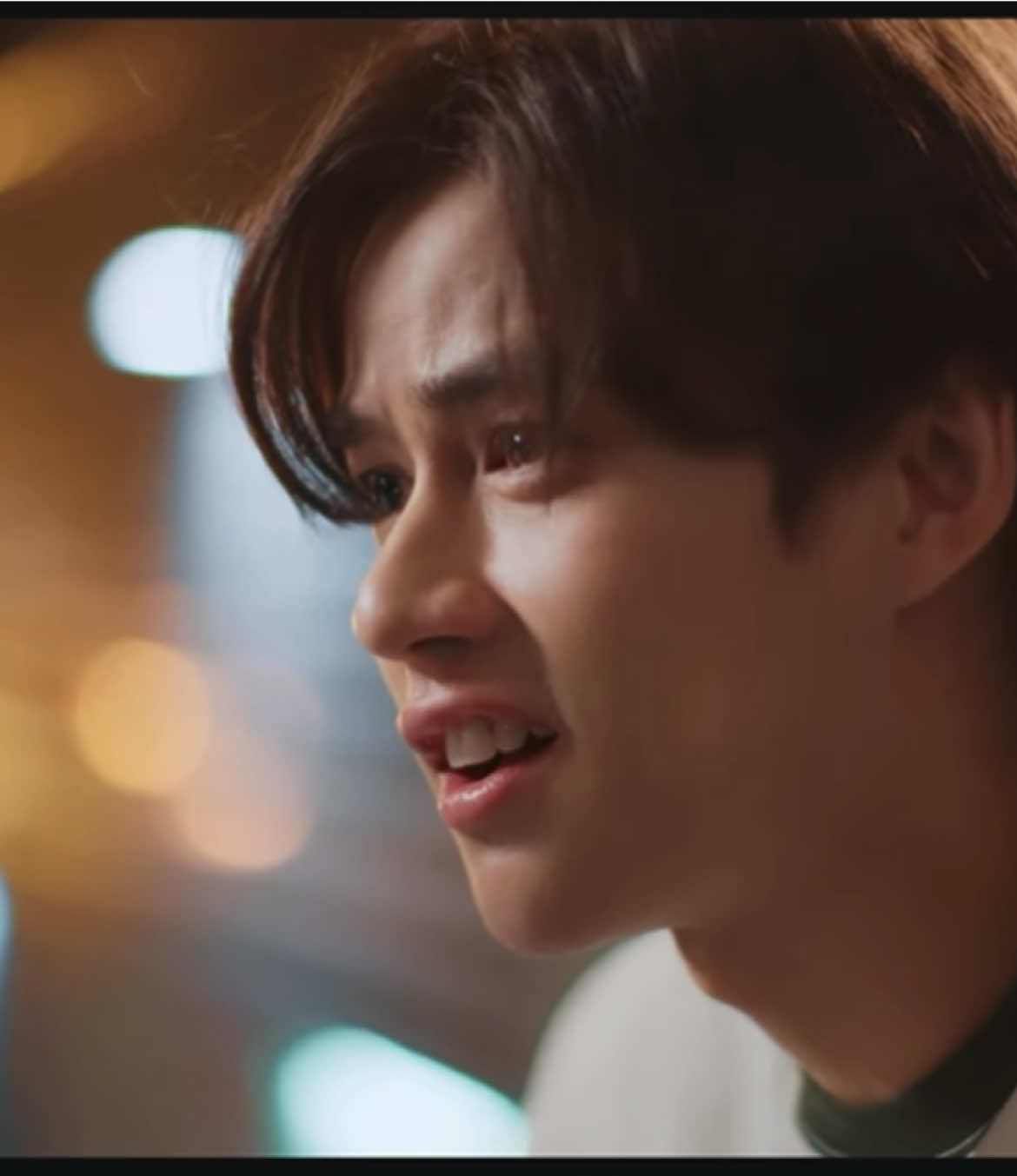 “Official Pilot – KNOT” มาแล้ววว ชอบซีนเล่าเรื่องตำนานกำเนิด Omegaverse ตอนเปิดมากกก สมการรอคอย อยากดูแล้วอ่า #KNOTtheseries #BoatOat #Boatyongyutt #Oatpasakorn #โบ๊ทโอ๊ต 