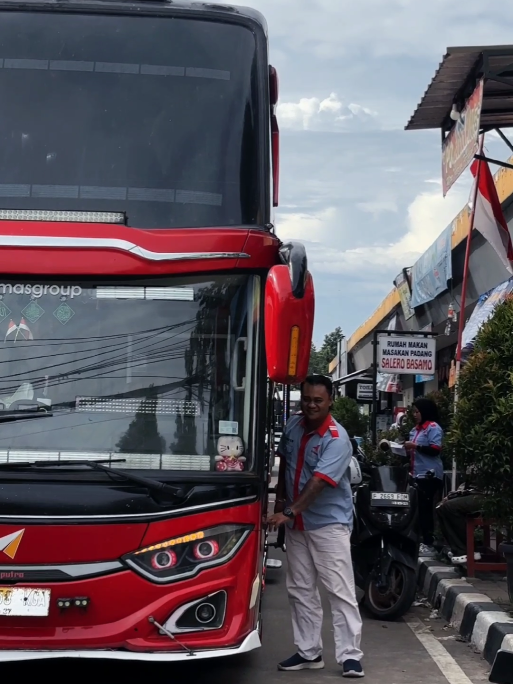 sam berto style🤟🏻 @PO Agra Mas Official  #agramaslovers #agramasdoubledecker #agramas #busenthusiast #fyp 