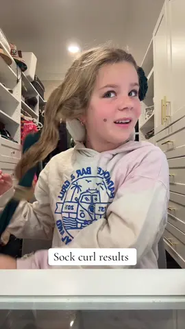 Sock curl results! Don’t mind the pimple patches😜 #sockcurls #sockcurlresults #heatlesscurls #sockcurltutorial