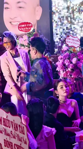 Làm người đừng bao giờ coi thường người khác! Hôm nay người ta thất thế nhưng ngày mai chưa chắc đã thể  Sống ở đời đừng khinh thường ai cả ! #lamchanhuy #nguocmatnhindoi #xuhuong #remix #show 