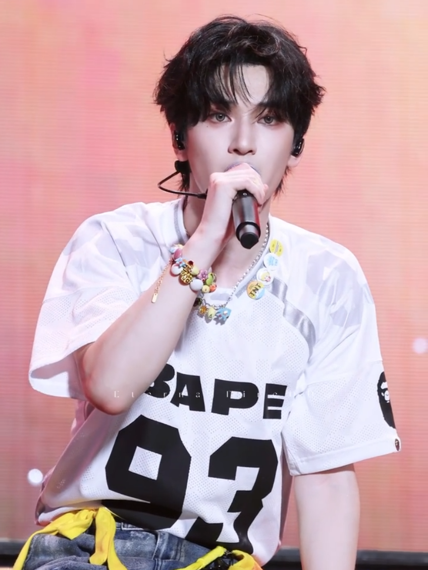 🐻🎤✨ #严浩翔 #yanhaoxiang #tnt时代少年团 #tnt_thời_đại_thiếu_niên_đoàn 