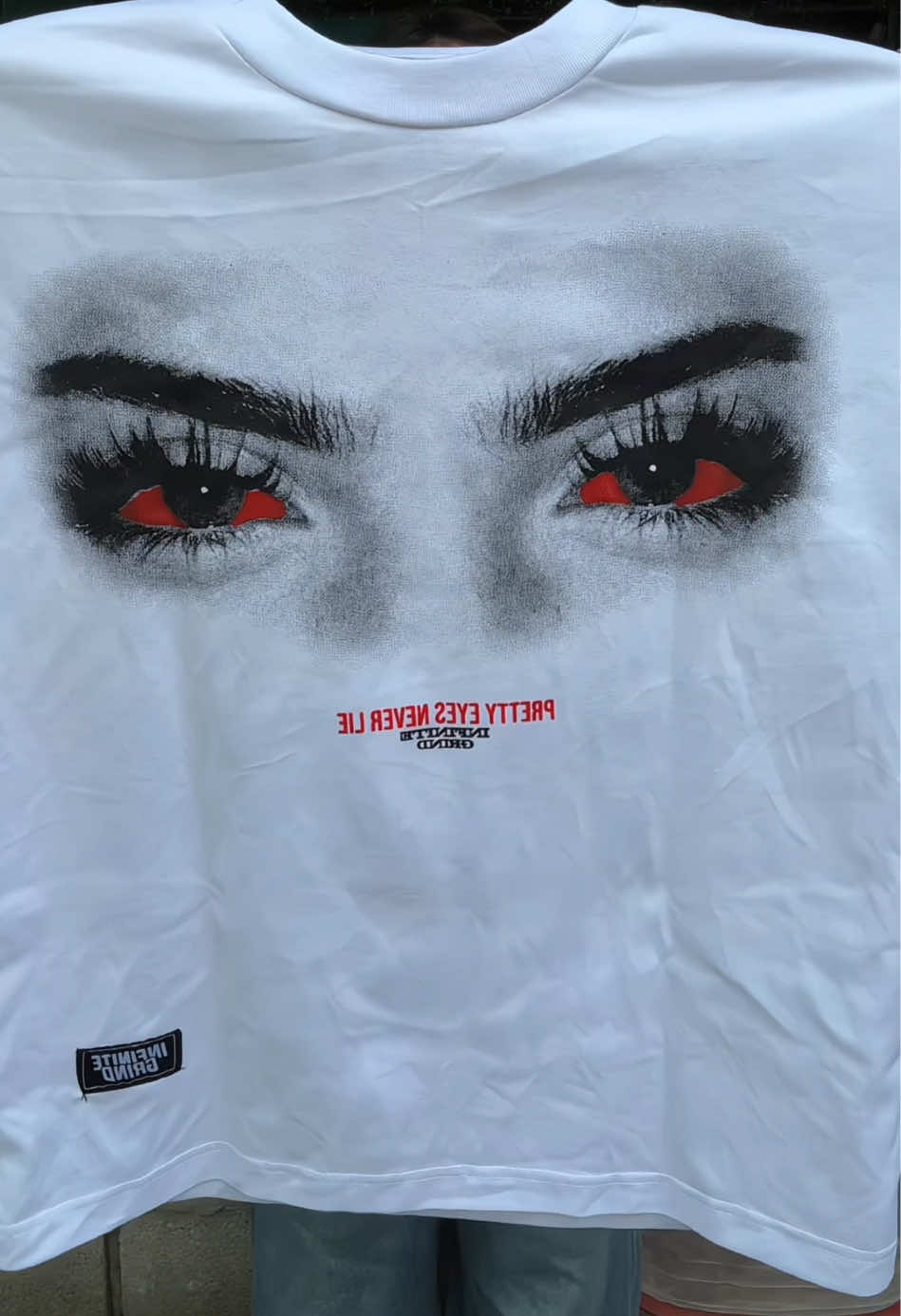 White oversized shirt! #fyp #tshirt #shirt #oversizedshirt #whiteshirt #OOTD 