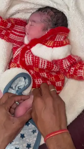 Baby received the hepatitis vaccination today and is thriving with a healthy weight.🤗🥰❤️ #baby #cutebaby #delivery #newborn #docter 