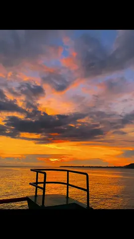 #lagutimur #storytimur #sunset #sunsetvibes #soundtimur 