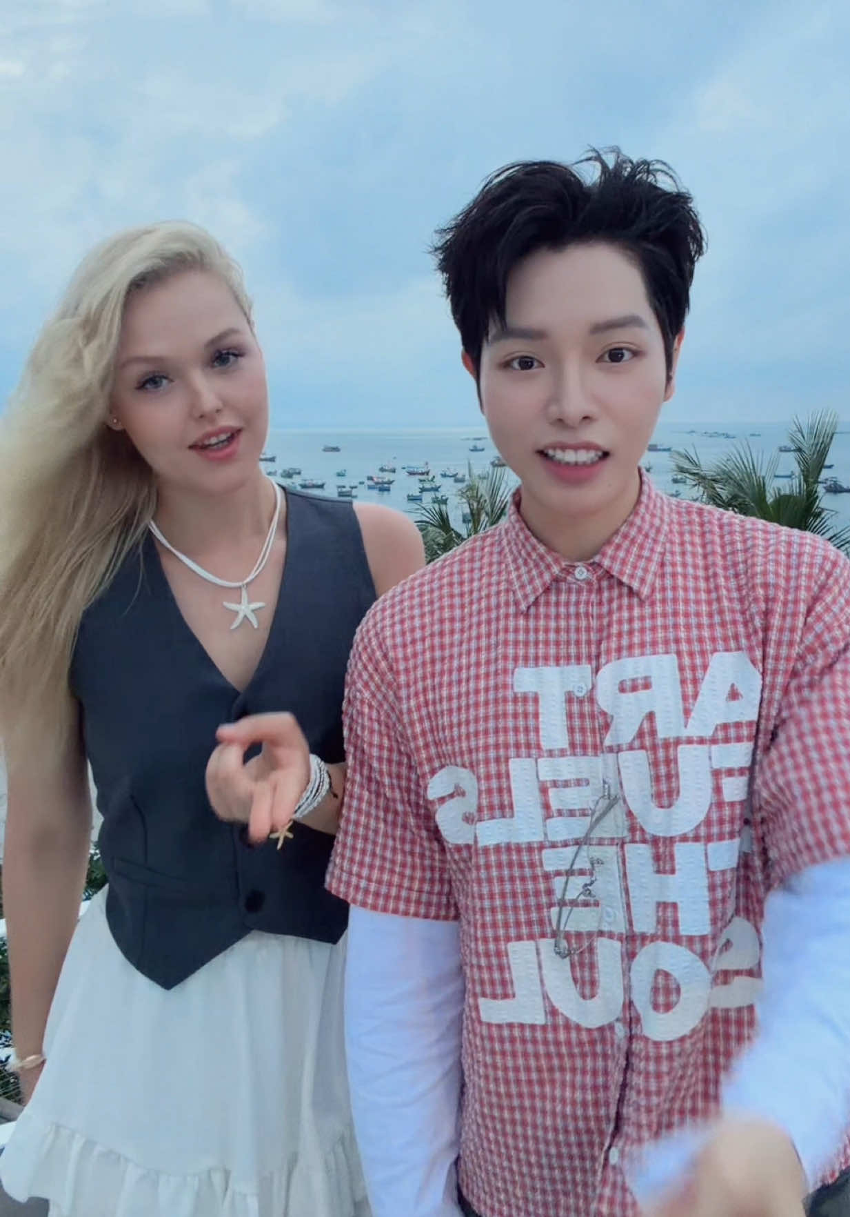 Welcome to Việt Nam my dear frienddd @НАСТЯ КРАВЧЕНКО 🎤 🥰🥰 #ducphuc #vietnam #intervision #intervision2025 #ilovetiktok #tiktokgiaitri 