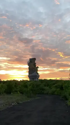 🕊️#baliisland #gwk #sunset 