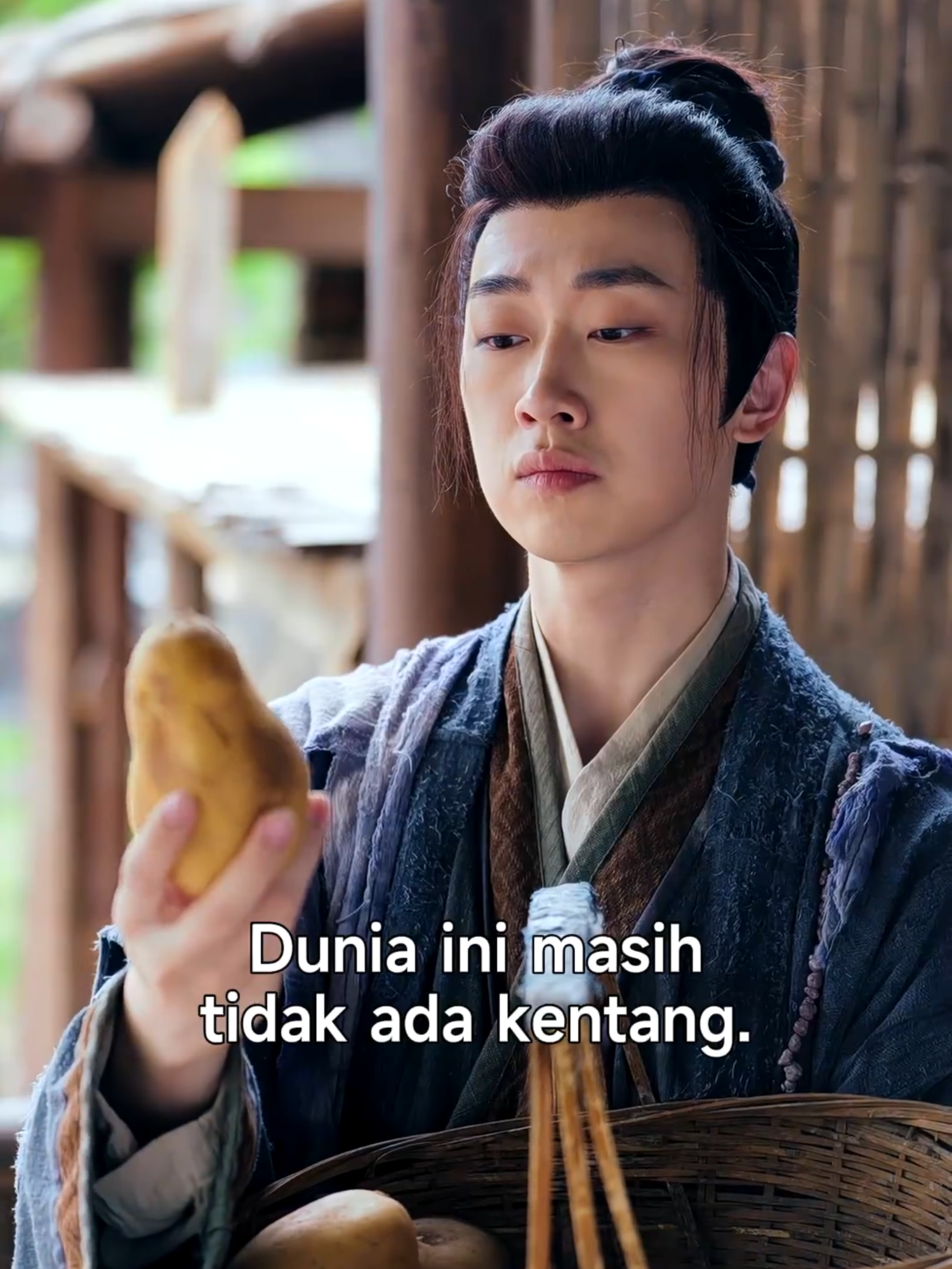 Istriku Tiga, Takdirku Gila | Episode 5 | Sub Indo | Full | Dramabox 🎬: Istriku Tiga, Takdirku Gila 🍿 Sinopsis: ‘Di hari yang sama, rahasia pernikahan berlapis terbongkar. Tiga “istri”, satu lelaki, dan takdir yang makin gila. Antara cinta, kebohongan, dan harga diri—siapa yang tersakiti duluan?’ ➡️ Tonton lengkapnya di profile. Jangan ketinggalan tiap episodenya! #IstrikuTigaTakdirkuGila #Dramabox #DramaChina #CDrama #episode5 #SubIndo #FullEpisode #Series #Viral #PlotTwist #Romance #FamilyDrama #linkdibio