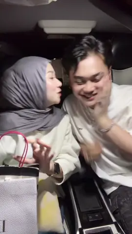 malah kebalik wkwk🤭