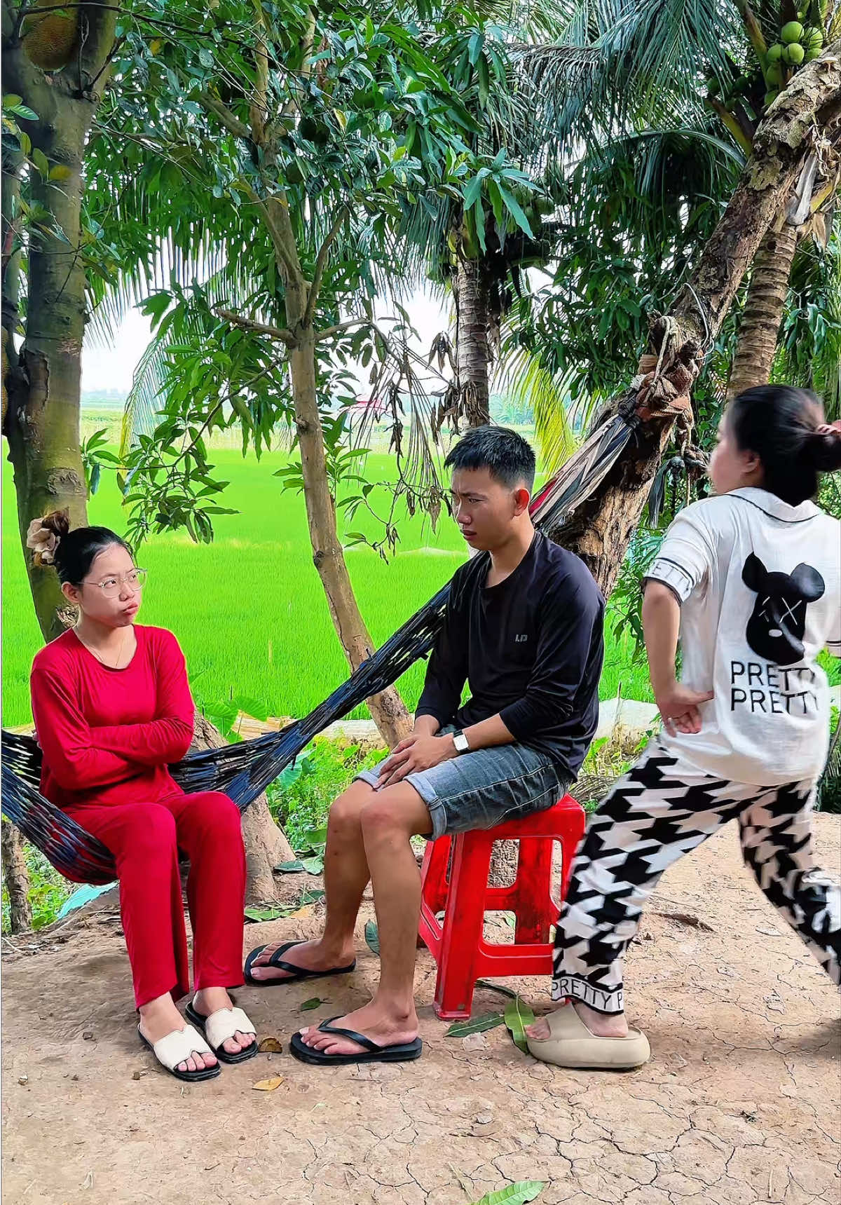 Mập Mờ Không Có Được Ghen..!😆