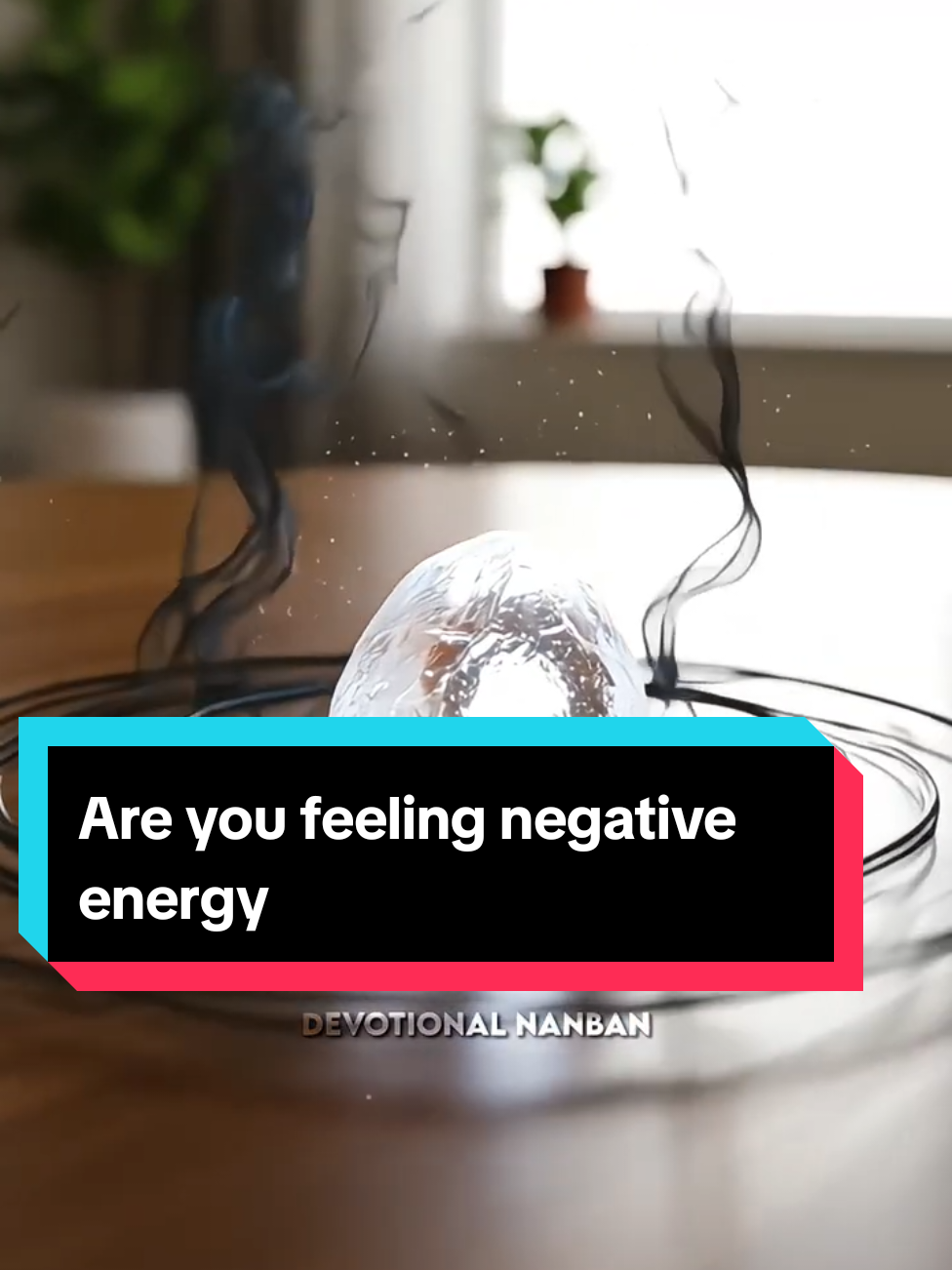 Are you feeling negative energy, stomach burning, jealousy, or ghostly disturbances around your home? Here’s a simple but ancient spiritual remedy used by our elders to protect and purify your energy field. 🙏 You need only two things — one alum stone and 5–10 green chillies 🌶️💫 ✨ What to Do: 1️⃣ Thread and tie the chillies together like a small mala (garland). 2️⃣ Using a black thread, tie the alum stone firmly to it — this step is very important. 3️⃣ Hang it near your main door, or move it three times around your head and throw it away on a crossroad (not inside the house). 💫 This traditional method helps to: Destroy evil eyes and jealousy Absorb negative vibrations Clear unseen ghostly energies Bring peace, positivity, and protection into your home 🌿 🕉️ This is not magic — it’s an ancient energy balancing ritual blessed by divine wisdom. Watch the full video to see the step-by-step method and learn the spiritual meaning behind it! Do subscribe to Devotional Nanban for more divine protection tips and spiritual awareness