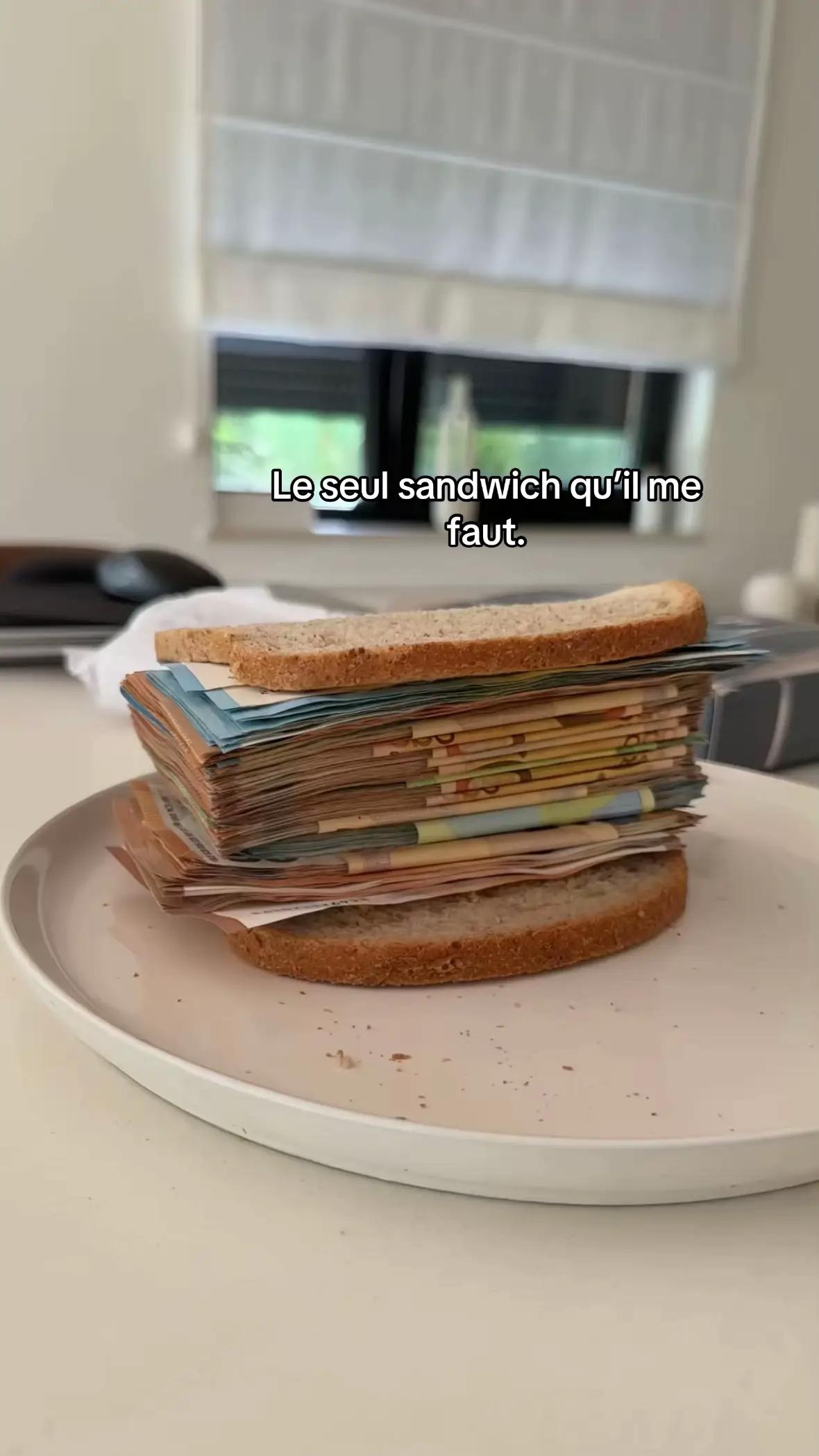 Juste à manger. ( Canal en bio gratuit )  #lafleche #fyp #prt #viral #argent