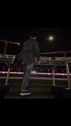 فيديو دخول ميسي ملعب الكامب نو #ميسي #برشلونة #الارجنتين#كره_القدم_قصه_عشق_لاينتهي #تيم_الرافدين #تيم_أيكونز #fyp #متابعه_ولايك_واكسبلور_احبكم#