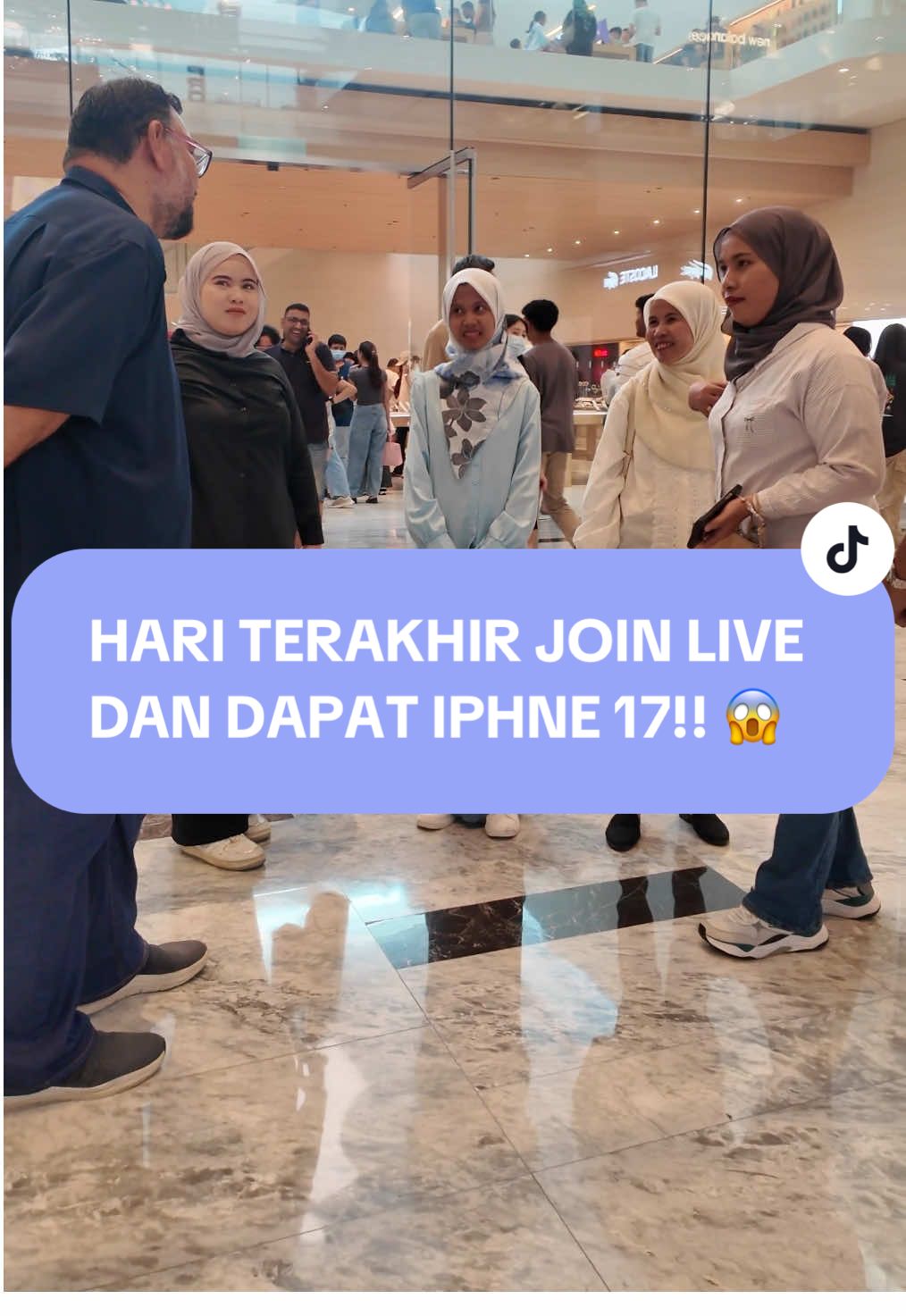 Harini adalah hari terakhir untuk events 11.11 Cikgu Shaari nak bagi IPhne 17 ❤️ Cepat cepat semua!! Join LIVE di akaun @Cikgu Shaari  Masih ada lagi peluang korang pakai phone baru! JOIN SEKARANG ‼️ #cikgushaarikongsirezeki #fyp #cikgushaariliveterbesar #iphone17 #kongsirezeki❤️❤️❤️ 