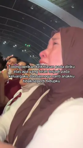 tolong berikan keikhlasan pada diriku atas apa yang telah terjadi pada keluargaku,dan semoga nanti anakku tidak seperti hidupku 📸 @jovandaathrifting #egowongtuo 