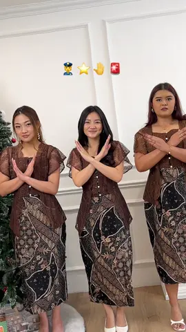 👮 ⭐️ 🤚 🚨  - #dressnatal #dressgereja #dressbatik #dresskondangan #kebayabatik 