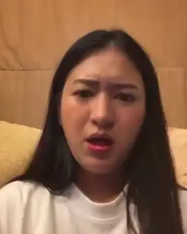 ဘာတွေလာပြောနေလယ်😁