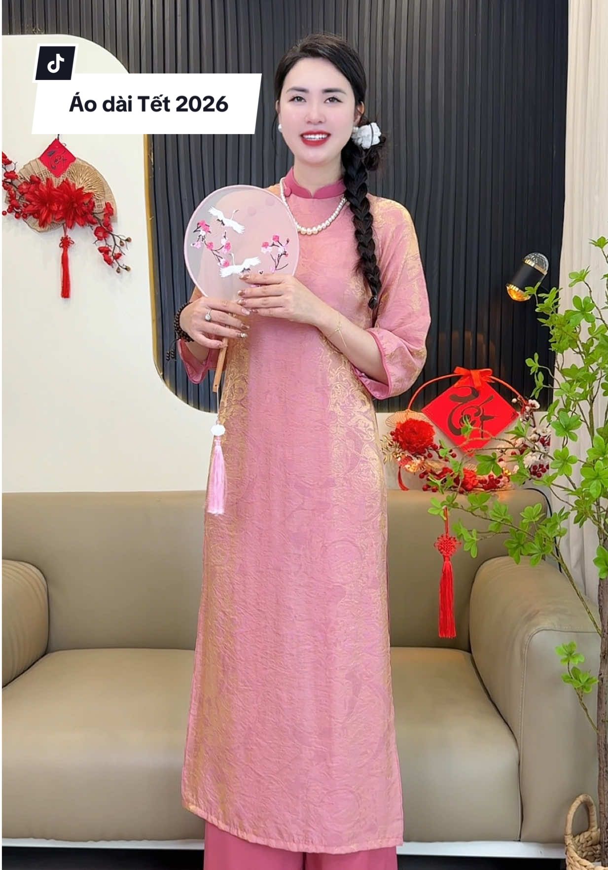Áo dài đính cúc bọc sang chảnh xịn xò #thudongxudaily #aodai #aodaivietnam #aodaitet #aodai2026 