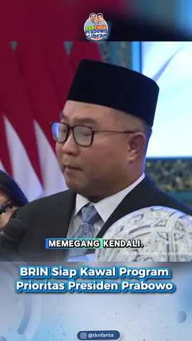 Badan Riset dan Inovasi Nasional (BRIN) menegaskan komitmennya untuk mendukung penuh program prioritas Presiden Prabowo Subianto, khususnya di sektor pangan, energi, dan air.  Kepala BRIN, Prof. Arif Satria, menekankan bahwa riset dan inovasi menjadi kunci dalam mempercepat kemajuan ekonomi nasional serta menghadirkan dampak nyata bagi masyarakat. Sumber: Sekretariat Presiden #tknfanta #PresidenPrabowo #BRIN #InovasiUntukBangsa #PanganEnergiAir