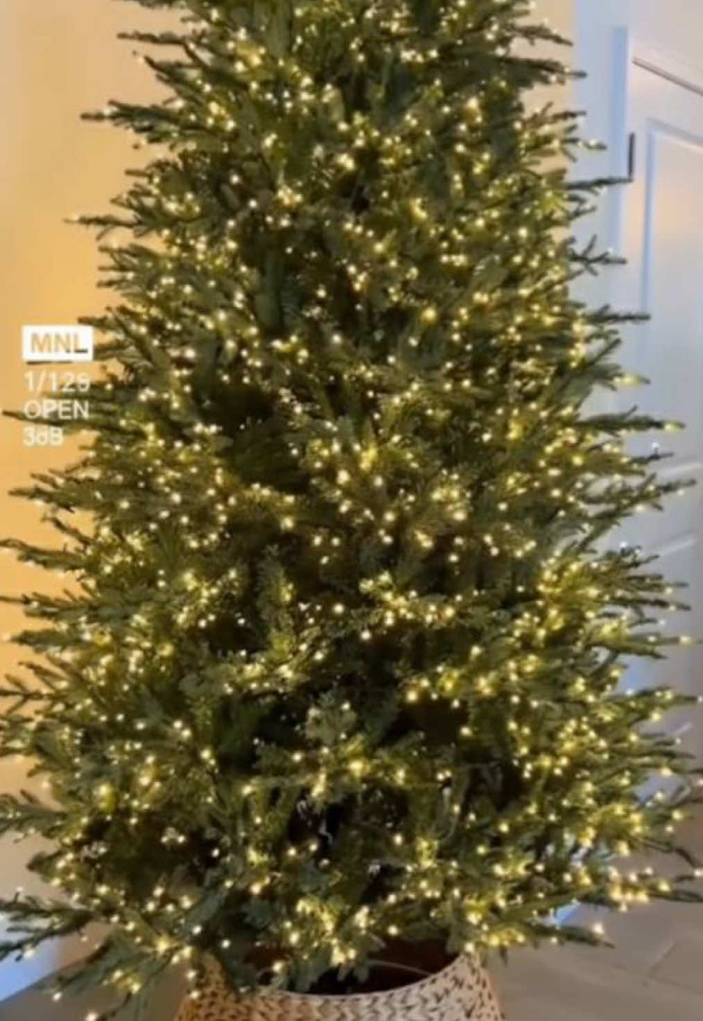 Pisca Pisca 100 LEDs Branco Quente 8 Funções 10Mts Decoração 🤩*por R$ 24,90🚨* 🛒 *Comente Eu Quero para o envio do link *Promoção sujeita a alterações a qualquer momento*