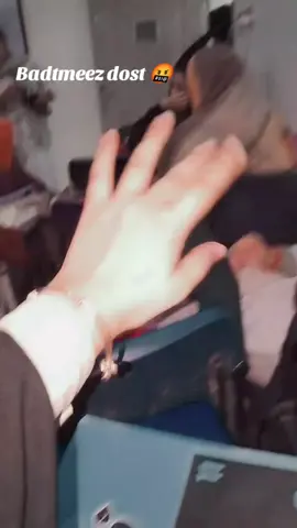 Badtmeez dost 🤬😂#kmk #aspire #foryou_page #fypシ゚viral #Aspircollegekmk 