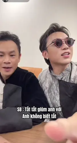 Trung bình đồng an u40 khi livestreams🤡🤡#SOOBIN #Binz #MucHaVoNhan #SOOBINLIVECONCERT #SBALLROUNDER