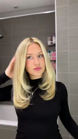 easy 5 min hair style using @wavytalkofficial 💓 #hairtok #easyhairstyles #wavytalk 