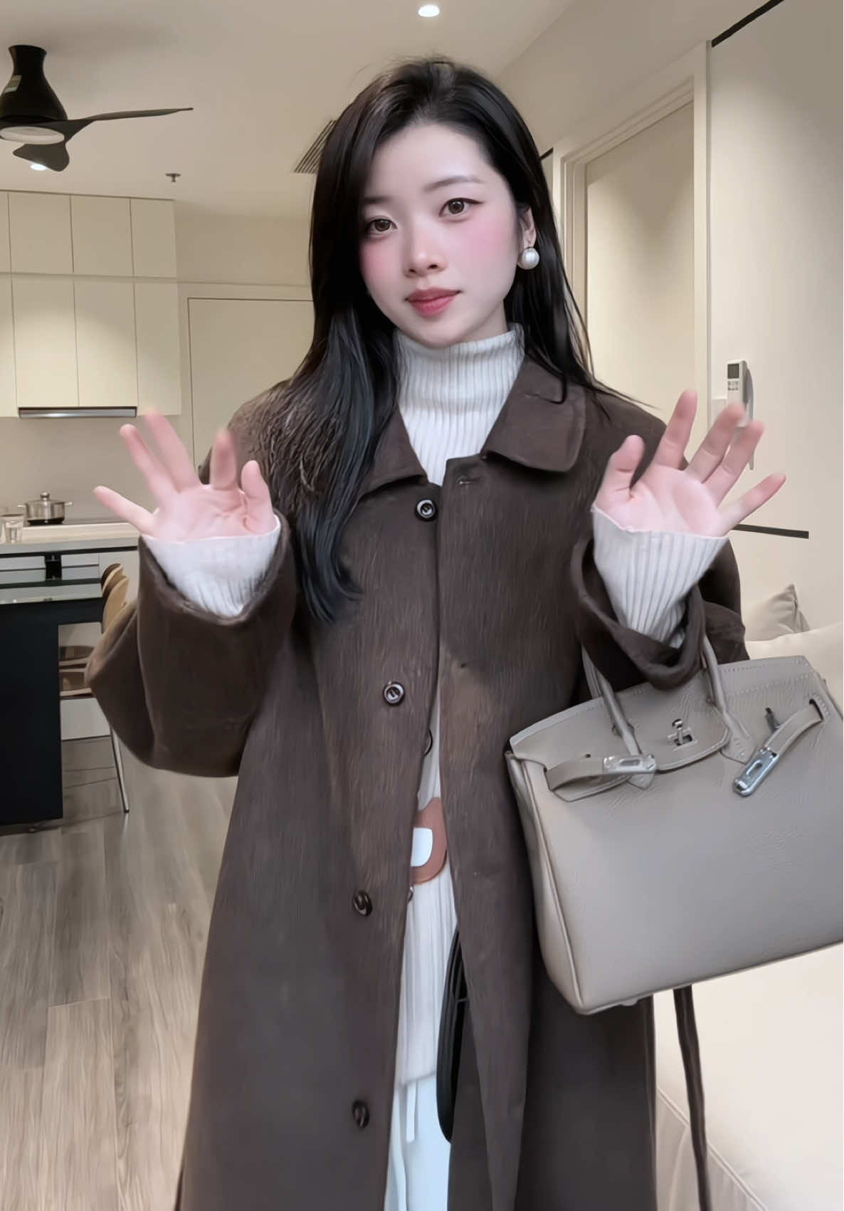 Anh chẳng thấy bầu trời trong xanh ... 🌧️〽️ #fyp #xuhuong #myoutfit #OOTD #mangto 