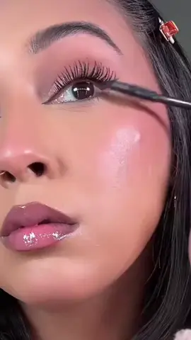 Máscara de cílios Tango 2 em 1. Maquiagem impecável, pagando barato(menos de R$12)💖 Link nos comentários 👇🏼  #máscaradecílios #rímel #tango #maquiagem 