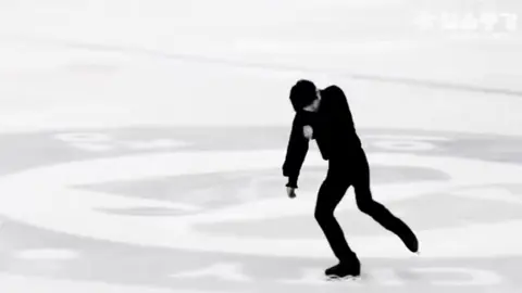 ليكي برا جنون البرد +ادري مو حلو يمكن راح امسحه 🥰#سونغهون #انهايبين#seonghun #جونكوك_ستان #fyp @TikTok 